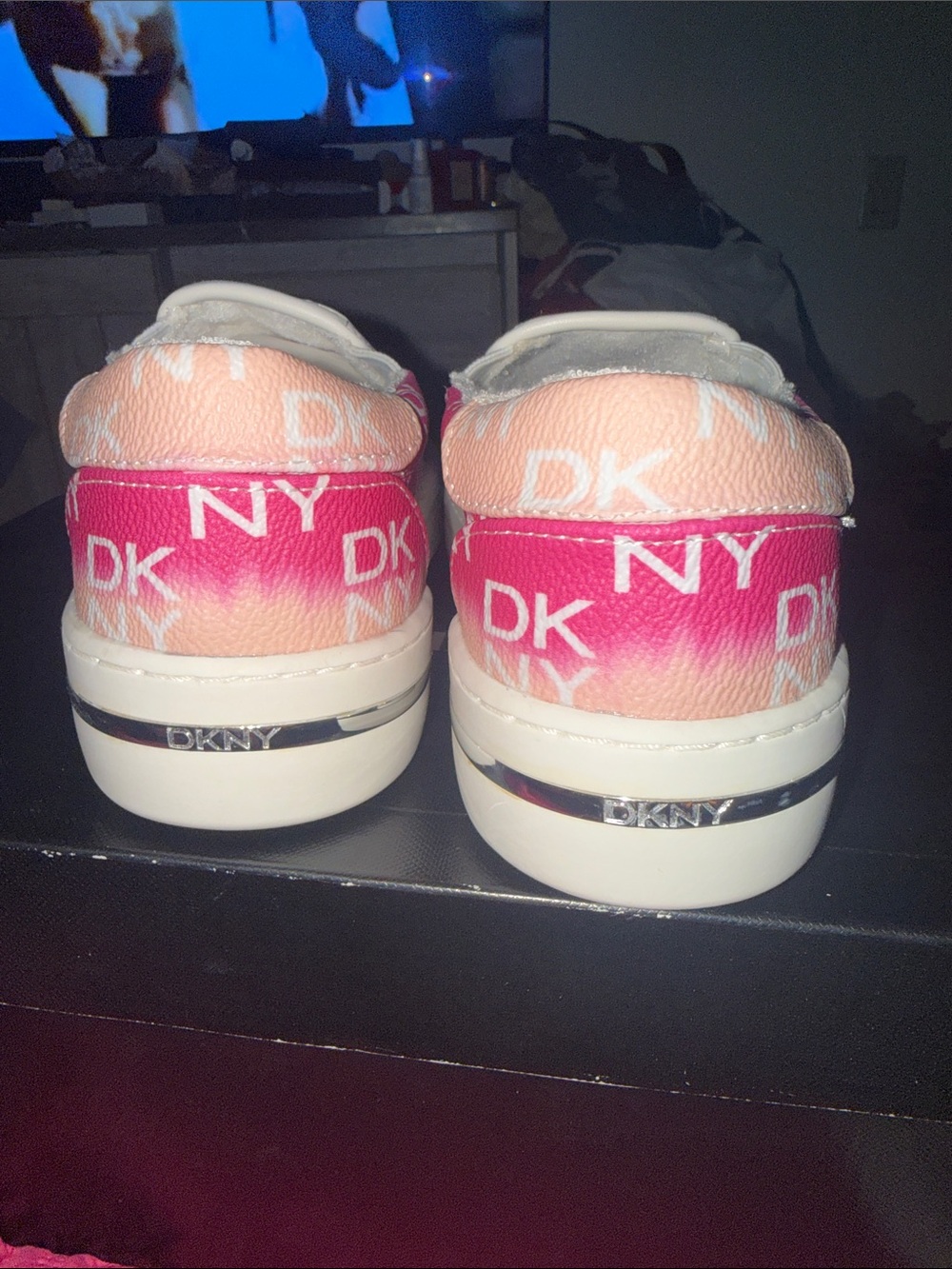 DKNY Kids Slip-On Sneakers in Red, Pink and White Ombre - Picture 4 of 6